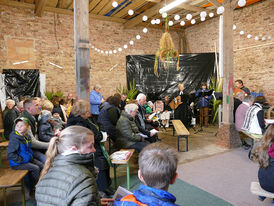 Ökumenischer Familiengottesdienst zum Erntedankfest (Foto: Karl-Franz Thiede)